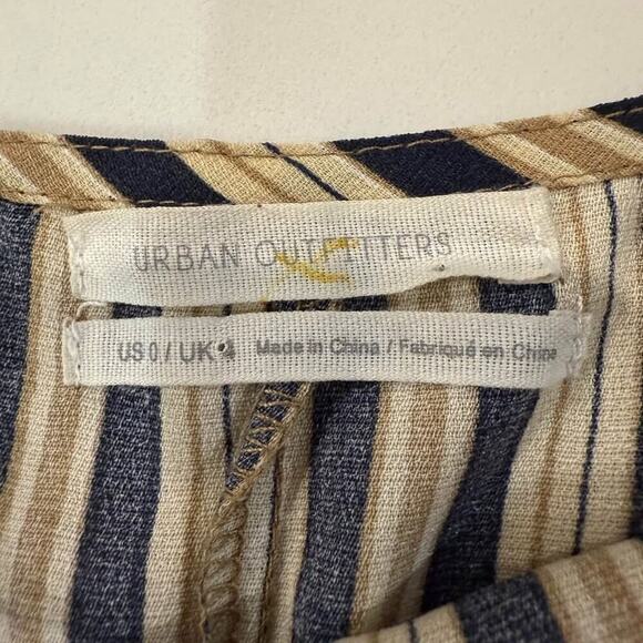 Urban Outfitters Straight-Neck Striped Jumpsuit Women's 0 Black/Beige Wide Leg - Picture 4 of 8